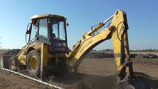 JCB Digging For Pipe