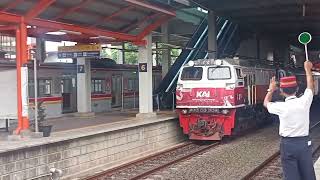 hunting kereta api di stasiun Bekasi dan Bekasi timur