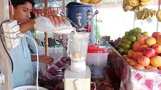 Famous Milkshake in Indian Street Food + yakhani Soup Street Food Karachi Pakistan