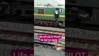 लोको पायलट बनना बहुत जिम्मेदारी का काम है। #shortvideo #locopilot