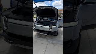 2024 RIVIAN PICKUP IS IT WORTH 100k ? 💰#shortvideo #rivian #automobile #vacuum