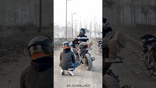 R15 VALE BABA #shots #youtubeshorts #bike #virel #yamaha #r15v3 #shots_video