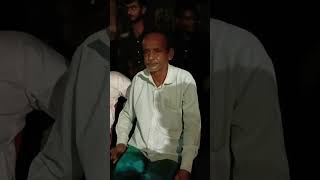 হঠাৎ এক চাচা এসে বললো আমি একটা গান শোনাই? #reels #shorts #streetsingers #livemusic