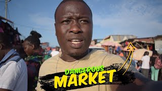 One Of The Most Dangerous Markets In Maputo City Full Of Thieves