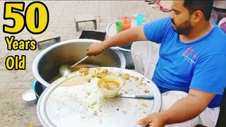 Street Food In Lahore - Kala Siri Paye - 50 Years Old - Siri Paye Recipe - Pakistani Street Food