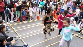 Jeux  folklorique et ethnique ,  "la danse des bambous"  Hanoï