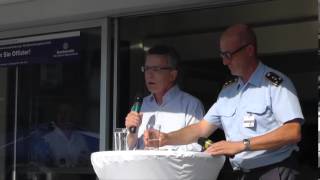 Verteidigungsminister de Maizière beim Tag der offenen Tür 2013