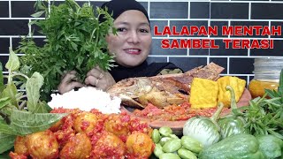 MAKAN LALAPAN MENTAH SAMBEL TERASI|| TELUR PUYUH BALADO IKAN NILA GORENG || MAKANAN SUNDA