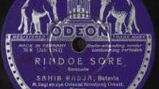 Musik Indonesia thn 1940-an 'Rindoe Sore: Serenade' oleh Oriental Krontjong Orkest pimp. M Sagi