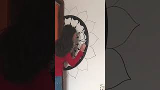 Easy Mandala wall art// wall art// wall decor idea #diy #homedecor #mandalaart #wallpainting