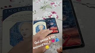 Qui pense à toi aujourd'hui ? 💗🫂😔 #tarot #messagedesguides #message #guidance #amour