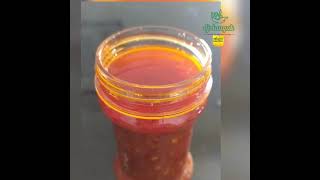 pemasangan segel alumunium di botol sambal