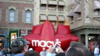 Macy's Christmas Parade 2009 at Universal Studios in Orlando, FL Pt 1