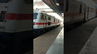 LGD WAP7 Electric Locomotive #indianrailways #shorts #ytshorts #railway