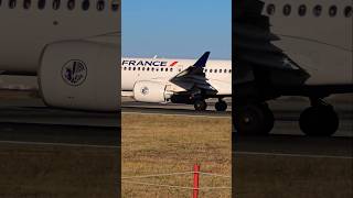 AIRBUS A220-300 AIRFRANCE 🇨🇵 #airport #lisboa #shorts