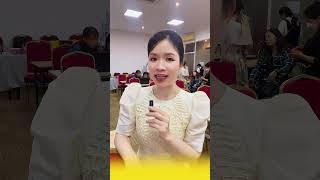 Mang sản phẩm tới lớp học mà bán được thì có vui k anh em? #thaophamlivestream