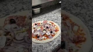 Пицца с оливками 🫒 🍕. #shorts #shots #вкусно #прикол #пицца