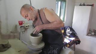 Lectia de olarit (Pottery lesson) Horezu, Romania 2020