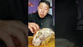 makan kepala kambing