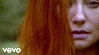 Tori Amos - Welcome To England