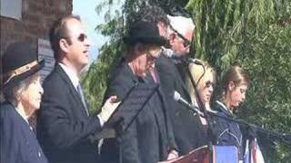 Cantor Barry Braun sings Haskara Yom Hashoa 2007