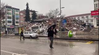 Adıyaman'da Belediye Binası Yıkıldı