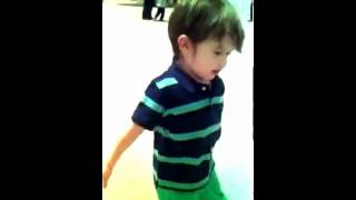 lil' man dancin