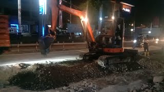 Beko Hitachi Mini Zaxis 48U Meratakan Lahan Kerja Pengecoran Jalan