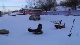 Катание с горки. Ватрушка [тюбинг]. The bobsledding. Tubing.