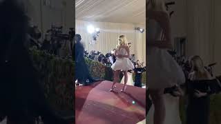 Sydney at met gala#sydneysweeney #euphoria #metgala #metgala2022 #shorts #viral