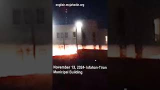 Protesters attack regime building in Isfahan | Iran protests