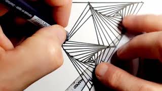 Cuadruple Triangulo . Doodle Art