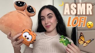 ASMR EN ESPAÑOL // FAST TRIGGERS ON CUTE ITEMS🙈🤗🫶🧸🐱⭐️🐌 #asmr