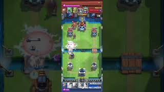 فجأة حصل نفسه بدون ابراج 🤣🤭😅 - كلاش رويال Clash Royal