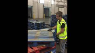 Warehouse hand Pallet Sorter - slow motion