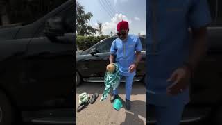 Kanayo O Kanayo Jumps On The Umbrella Challenge 🤣. #shorts #funnyvideo #comedy #nasboi