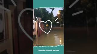 PENAMPAKAN KUNTILANAK SAAT BANJIR #shorts #viral #kuntilanak #hantu