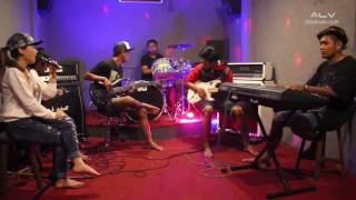 Nonna 3in1 Band - Salam Mesin Kanan - Jamming Session  | ALV Studio Banyuwangi 2017