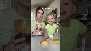 Let’s make a smoothie 🍓🫐🍌🥭🍍 #mom #toddler #boymom #family #shorts