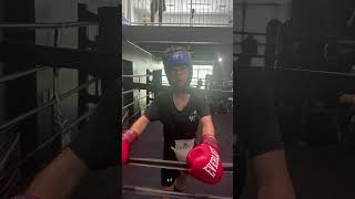 Boxing everyday 24/7!! Check my channel for more #boxing #boxingstudio #boxingtraining