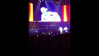 Justin Bieber performing I'll Be - Sydney - 28 th April 2011