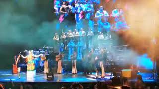 El relámpago lila Downs y mariachi femenil Estrella de Mexico