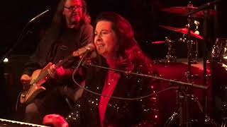 Linda Gail Lewis - Whole Lotta Shakin' Goin' On