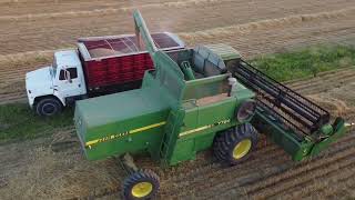 My Grandpa Combining Oats With his John Deere 7720 Titan 2.