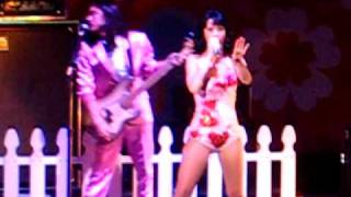 Katy Perry "I Kissed A Girl" Live on 2009 Tour in Orange County/Irvine  8/4/09