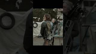 Daryl Leads Walkers 🧟‍♂️ | S1E05 | The Walking Dead: Daryl Dixon #shorts