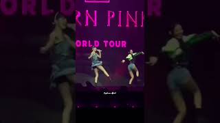 Lisa and Jennie dancing to Money  #shorts #popdramaofficial