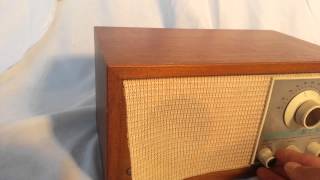 Vintage KLH Twenty One Transistor Radio wood case working condition