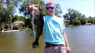 BIG Bass On Chatterbaits on SUPER Windy Days