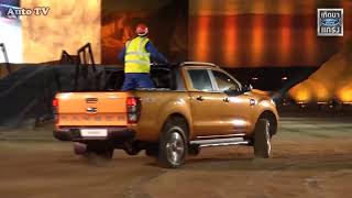 2019 Ford Ranger Raptor VS Ranger Wildtrack - INSANE CHALLENGE SHOW !!